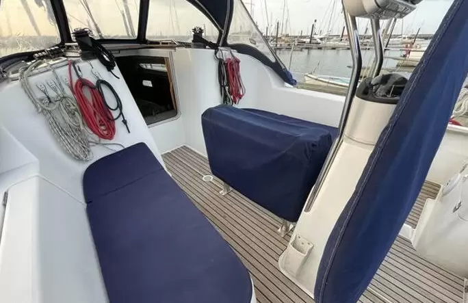 法国亚诺（Jeanneau）Sun Odyssey36i二手游艇驾驶舱