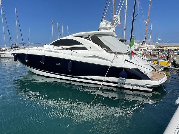 圣汐（Sunseeker）Portofino53中型游艇出售价格