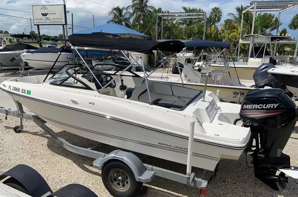 贝琳娜（Bayliner）VR4OB游艇二手价格2.45万美元