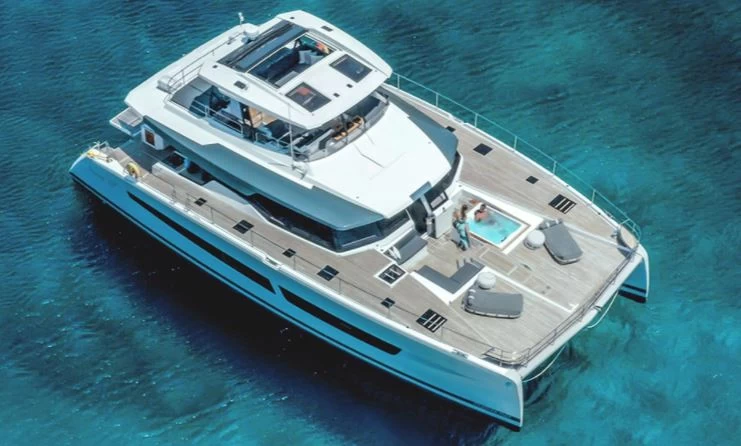 枫丹白露(Fountaine Pajot)67双体飞桥游艇