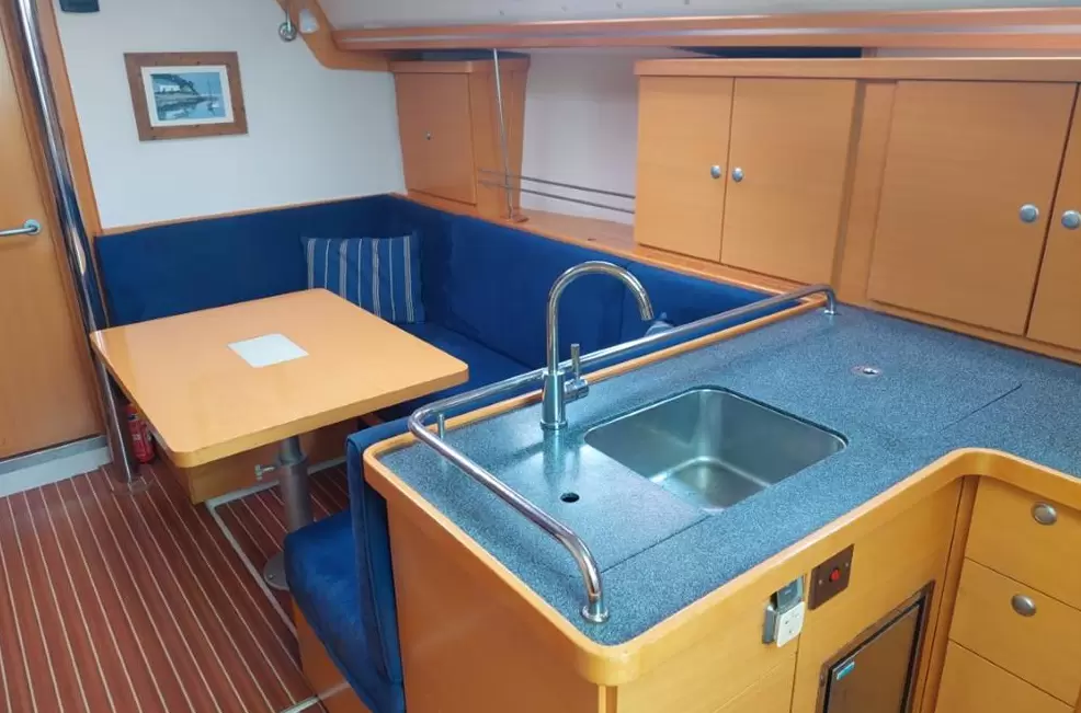 汉斯(Hanse)370E帆船游艇