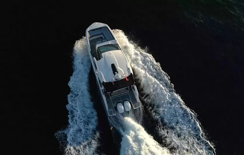 卡帝尔（Galeon）325GTO二手游艇价格49.5万欧元