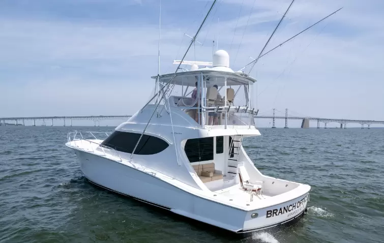 哈特雷斯(Hatteras)GT54钓鱼艇价格及图片