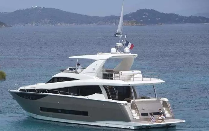 沛海驰（Prestige）750二手游艇