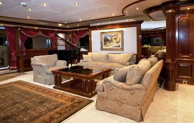 乐顺(Lurssen)Apoise飞桥游艇价格6500万美元