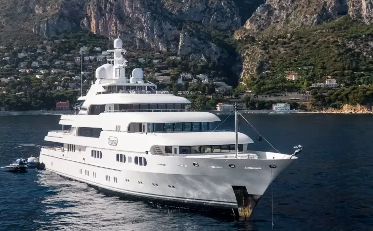 乐顺(Lurssen)Apoise飞桥游艇