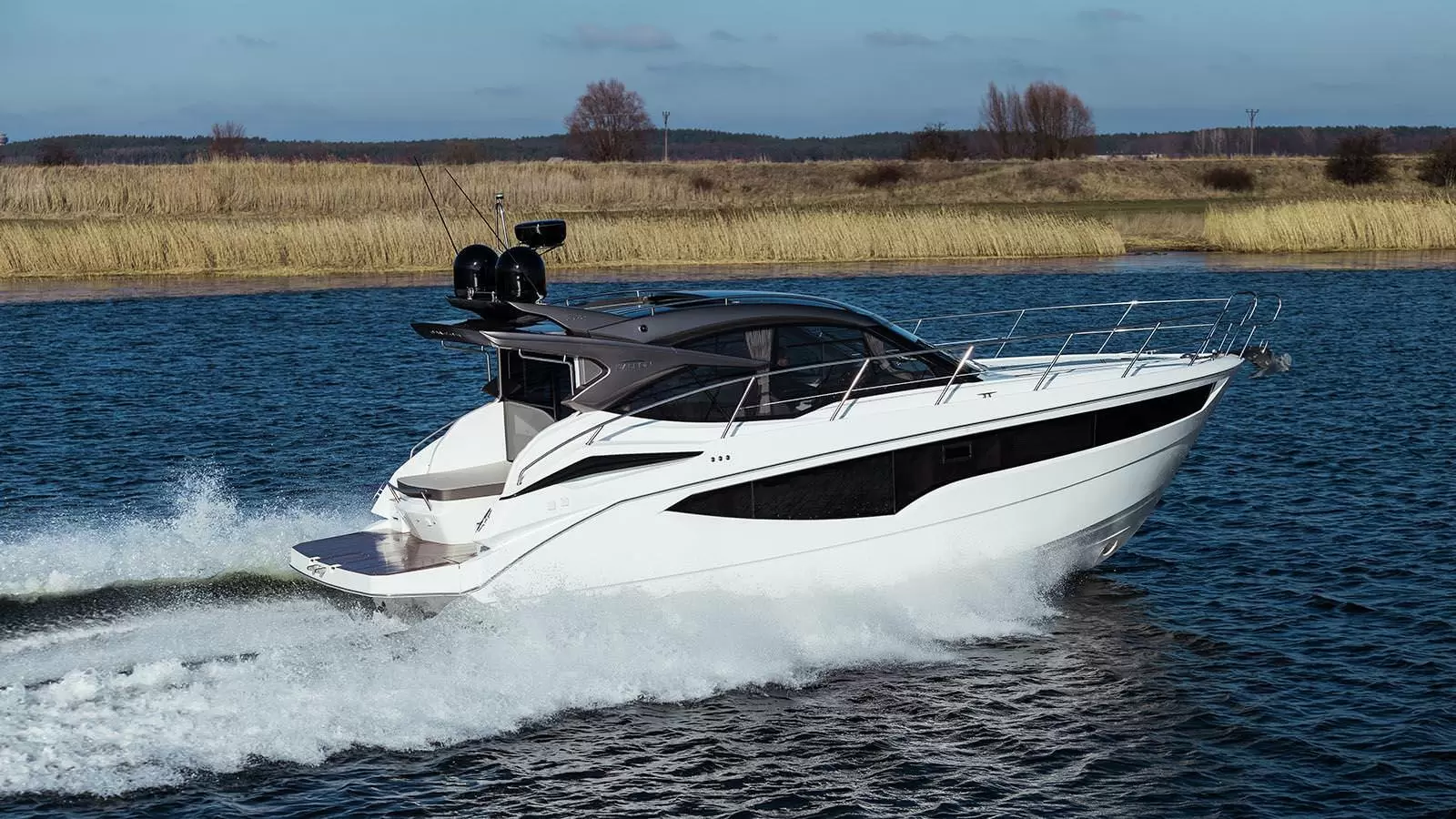 卡帝尔(Galeon)365HTS快艇价格361万