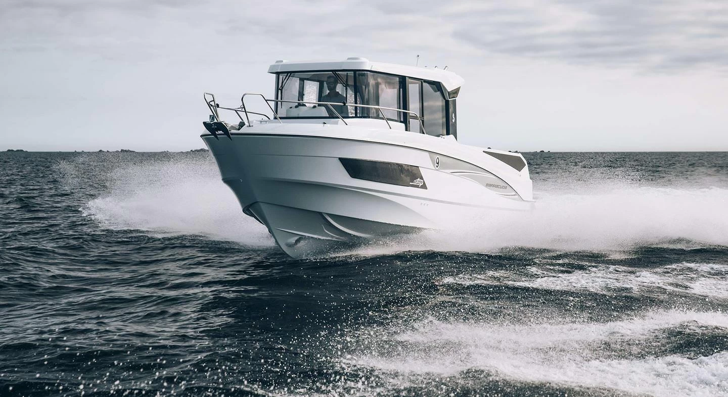 博纳多(Beneteau)Barracuda9钓鱼艇价格130万