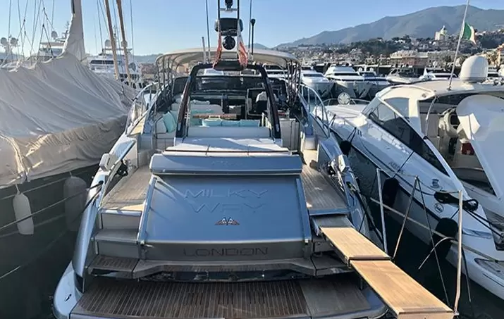 丽娃(Riva)56Rivale二手运动巡航艇配置