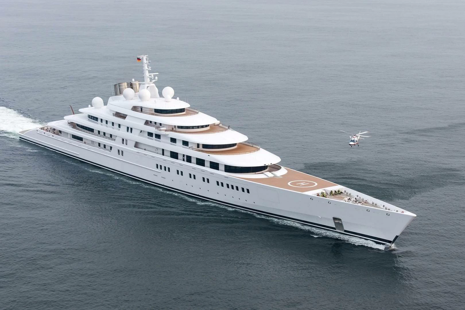 乐顺（Lurssen）Azzam超级游艇