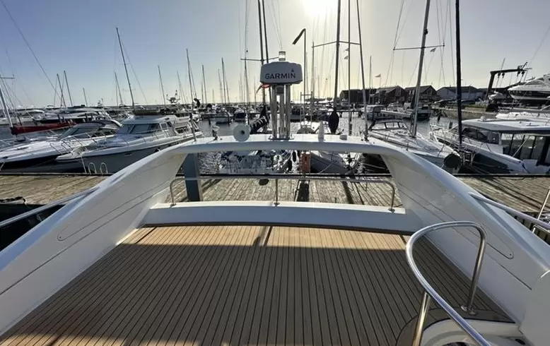 阿兹慕(Azimut)46二手飞桥游艇价格213890欧元