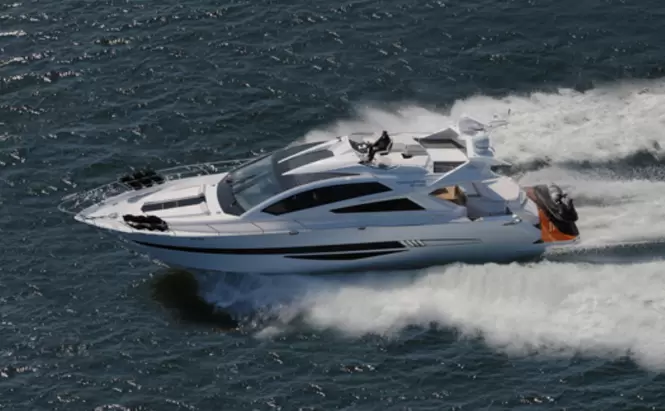 卡帝尔（Galeon）700Raptor游艇价格为1880-2000万元之间