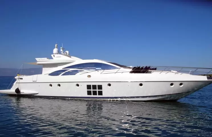 阿兹慕（Azimut）86S游艇