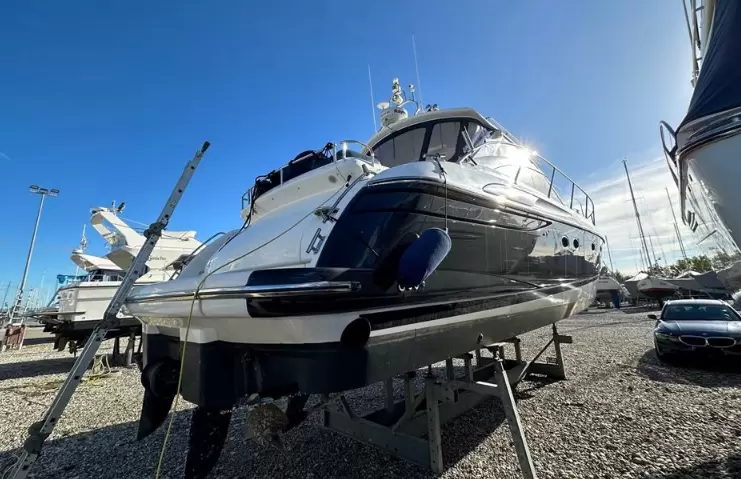 公主（Princess）V46二手游艇