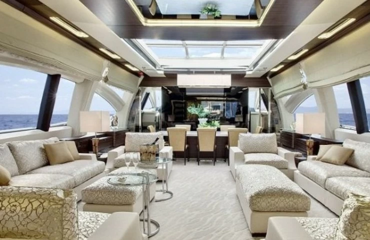 阿兹慕（Azimut）Grande120SL游艇价格可达10570万元