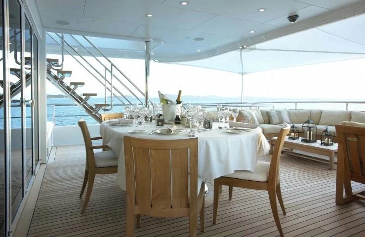 斐帝星（Feadship）Harle飞桥游艇甲板