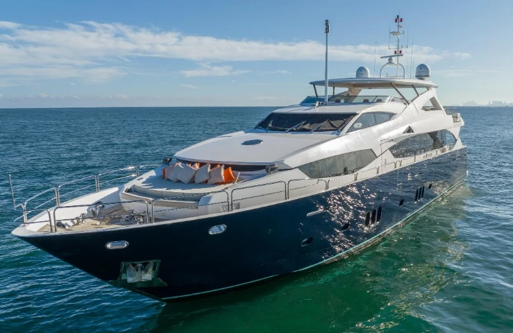 圣汐（Sunseeker）34Metre大型豪华游艇全新价格为500万欧元