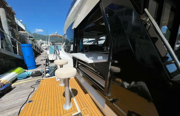 卡帝尔（Galeon）500二手游艇售价125万美元