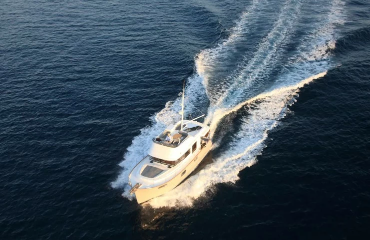 博纳多（Beneteau）思乐44飞桥游艇