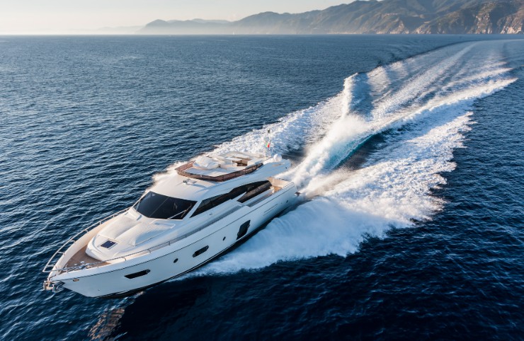 「进口游艇」法拉帝(Ferretti)750豪华飞桥游艇(图片)