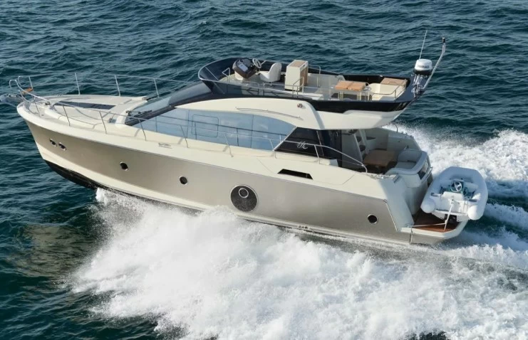 博纳多（Beneteau）Montecarlo5家庭休闲游艇