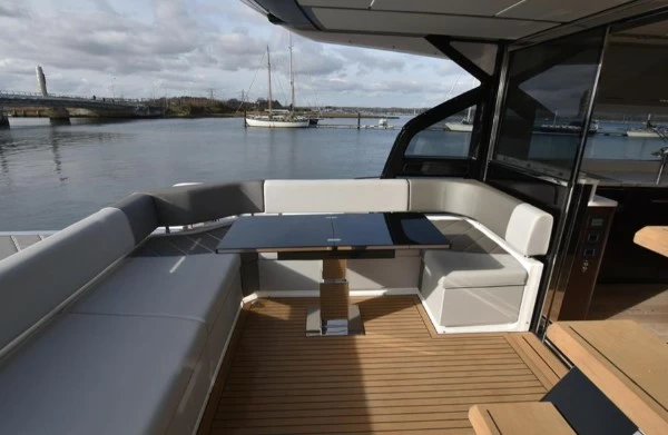 圣汐（Sunseeker）65二手飞桥游艇沙龙