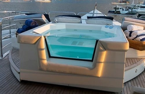圣汐（Sunseeker）130运动豪华游艇1390万英镑