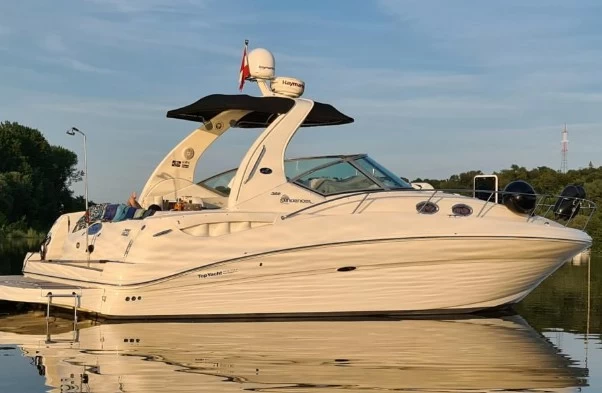 进口快艇分享:希瑞(SeaRay)355Sundancer快艇