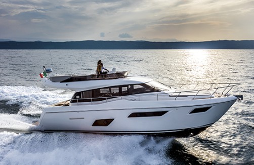 世界著名游艇品牌：14米法拉帝(Ferretti)450豪华游艇