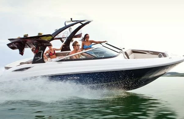 [进口快艇] 7米美国希瑞(SeaRay)230SLX运动快艇