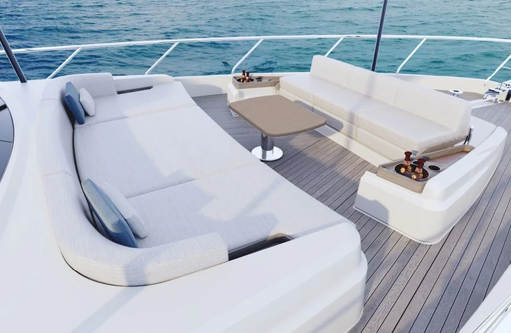 阿兹慕(Azimut)68飞桥游艇