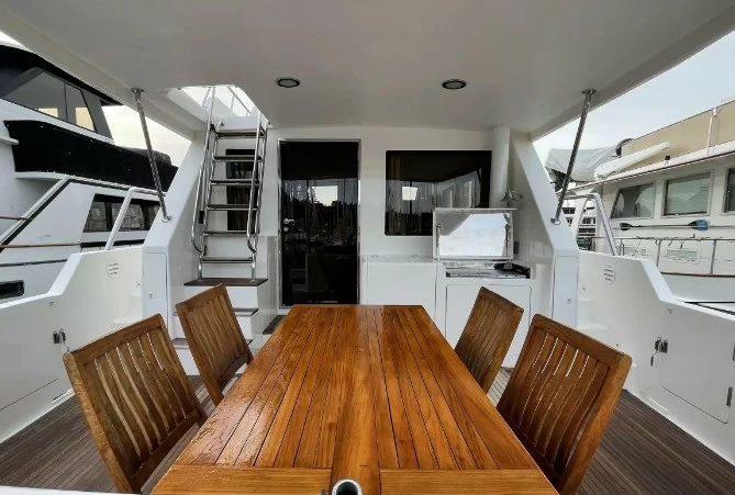 19.51米海上亚历山大64Pilothouse游艇价格1010万