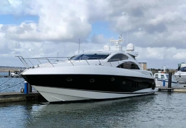 二手大型游艇报价多少？圣汐Predator62二手游艇47.495万英镑