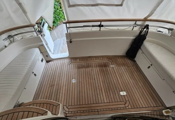 10米波兰卡帝尔（Galeon）330家庭度假游艇