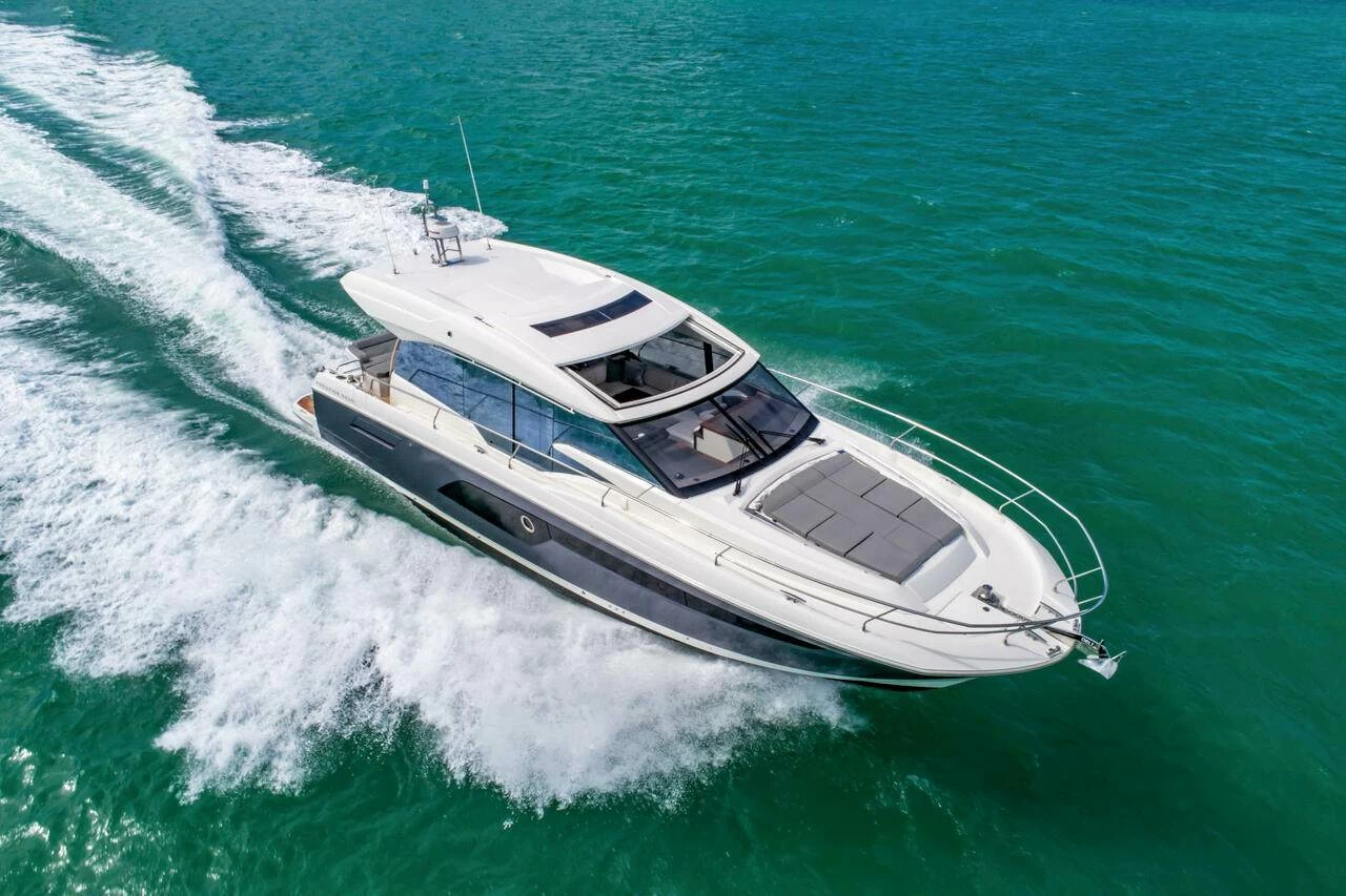 15米沛海驰(Prestige)520S游艇