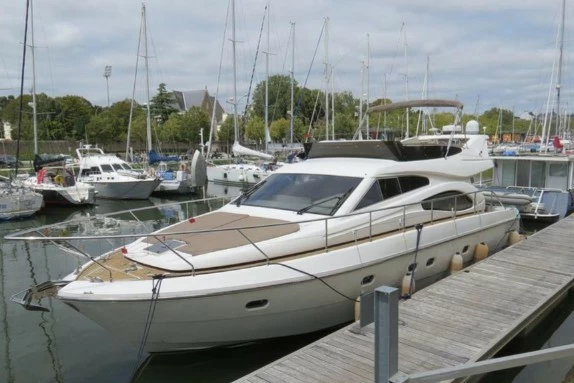 法拉帝（Ferretti）480二手游艇