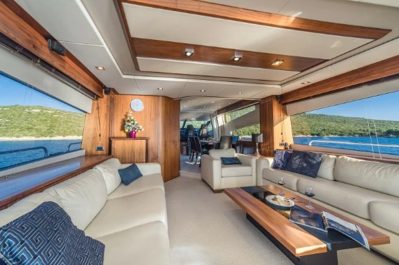 80尺(24米)英国圣汐80Yacht游艇舱内沙龙