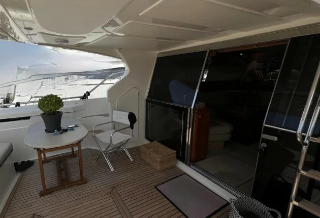 18米法拉帝(Ferretti)620飞桥游艇价格50万欧元