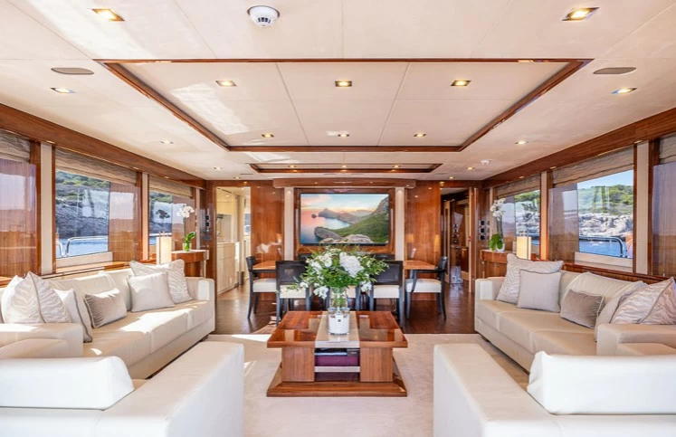 30米(89英尺)英国圣汐(Sunseeker)30Metre私人飞桥游艇沙龙