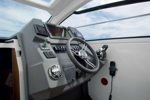 33英尺阿兹慕(Azimut)Atlantis34运动游艇价格350万