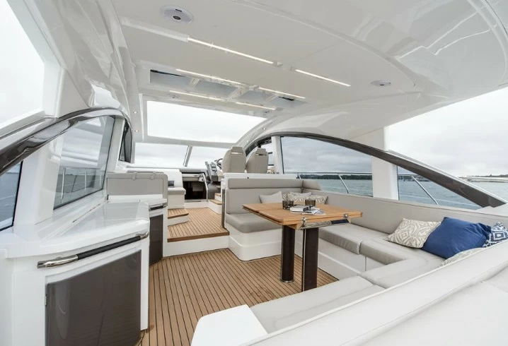 53英尺(15米)英国游艇菲尔兰(Fairline)Targa53游艇价格750万元