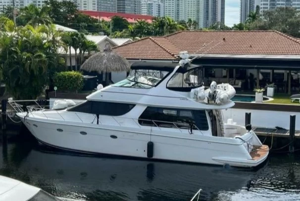 二手游艇买哪个品牌好？卡福530Voyager二手游艇34万美元