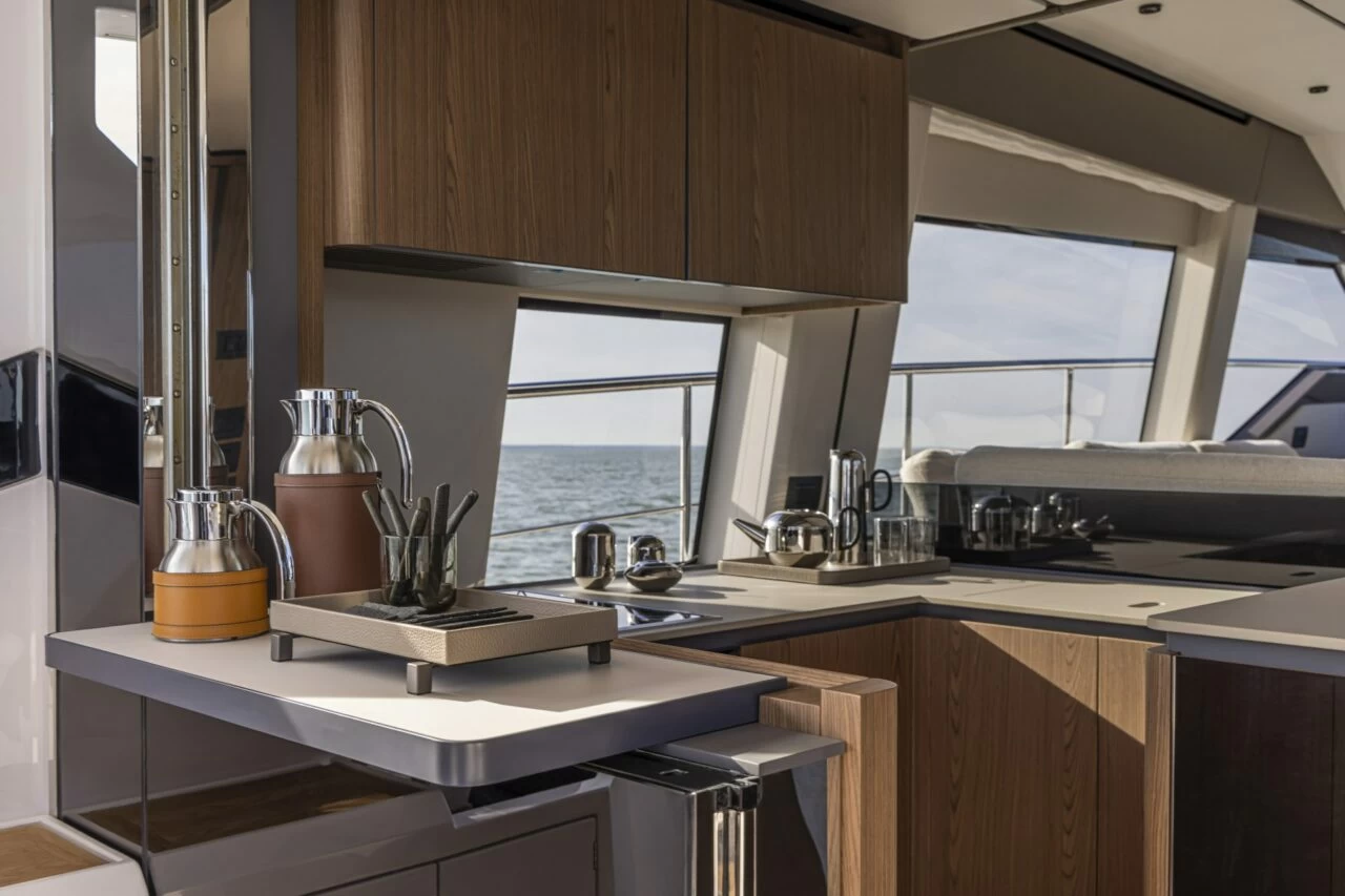 18米法拉帝（Ferretti）580私人飞桥游艇厨房