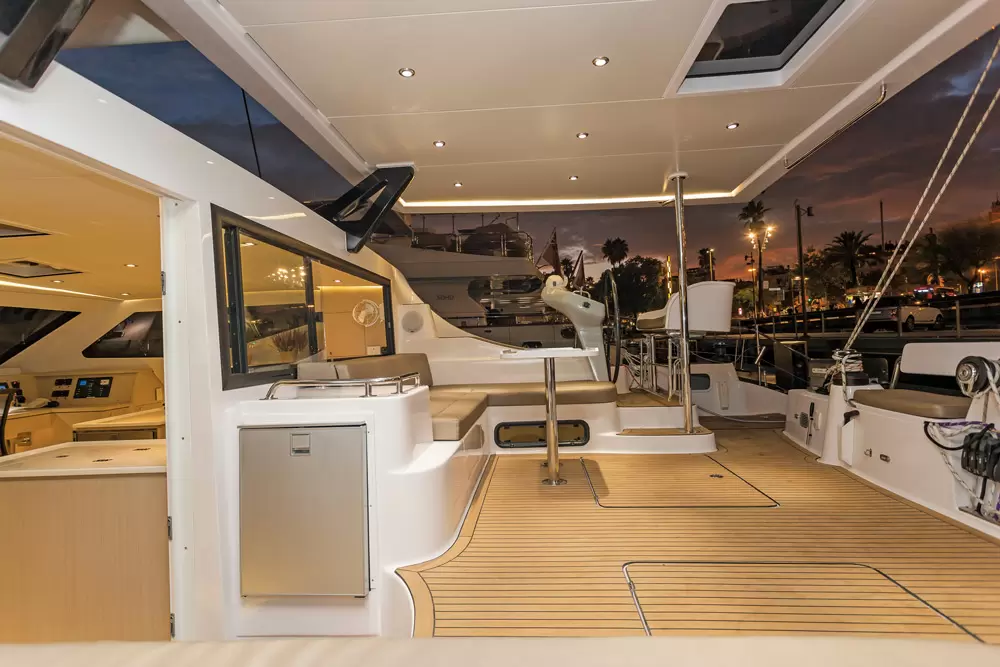15米的Seawind 1600豪华双体帆船价格