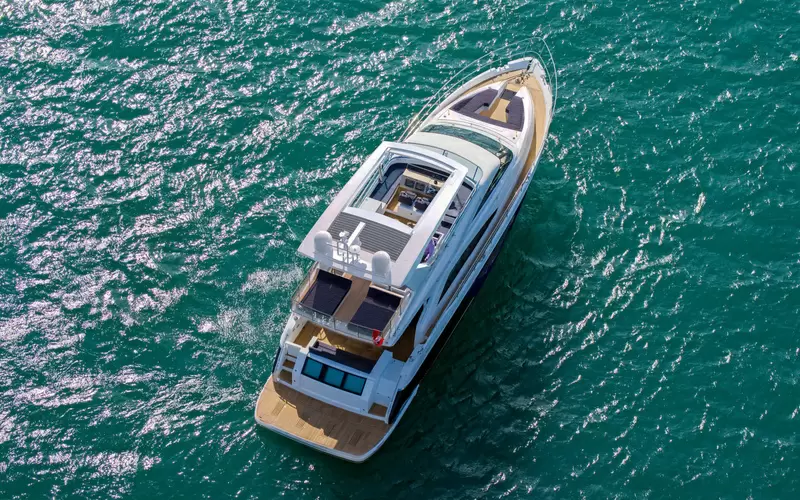 菲尔兰（Fairline）Squadron65游艇