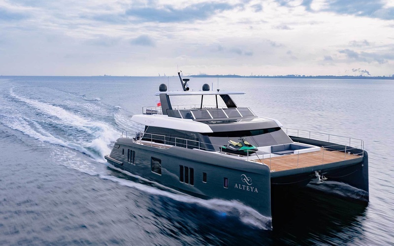 豪华大型双体游艇:21米太阳礁Sunreef70双体动力游艇