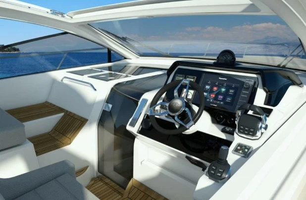 12米的西莱(Sealine)S390二手游艇价格40万英镑