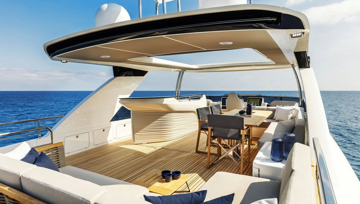 雅舶仕（Absolute）Navetta68飞桥游艇价格2500万元