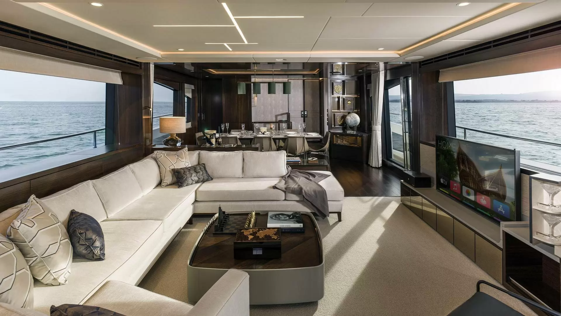 26米的圣汐(Sunseeker)88豪华飞桥游艇价格5100万元