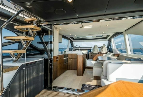 20米菲尔兰（Fairline）Phantom65二手游艇价格278万英镑